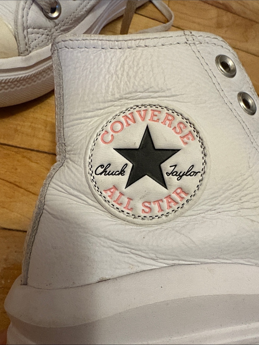Converse Chuck Taylor All Star Lift (platform) – leather upper sneakers size 7.5 - Picture 3 of 6